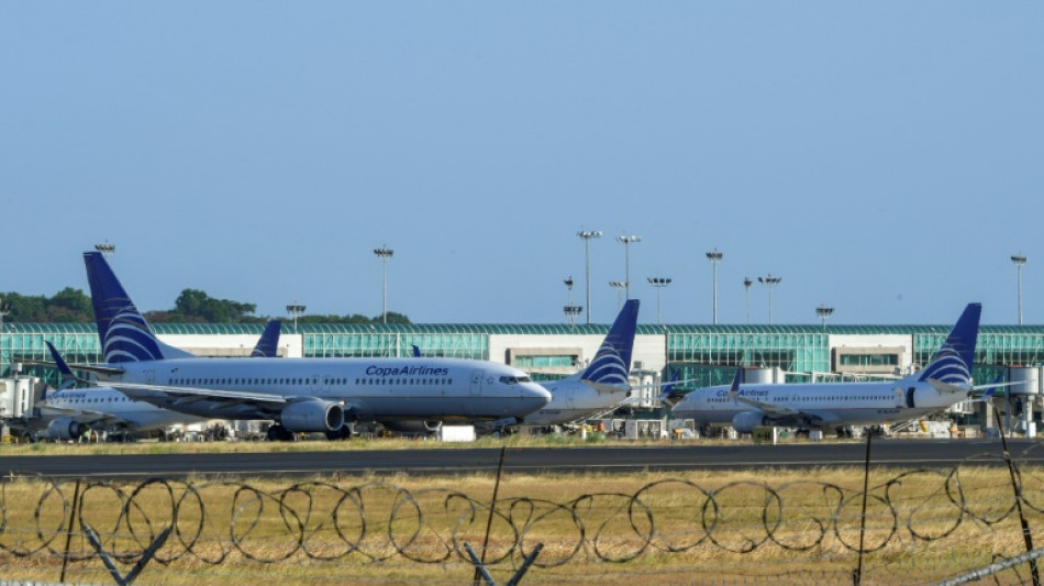 La "bomba" era un pa&ntilde;al, pero un avi&oacute;n paname&ntilde;o debi&oacute; regresar al aeropuerto 