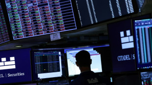 Wall Street s'enfonce encore, plombée par la guerre commerciale