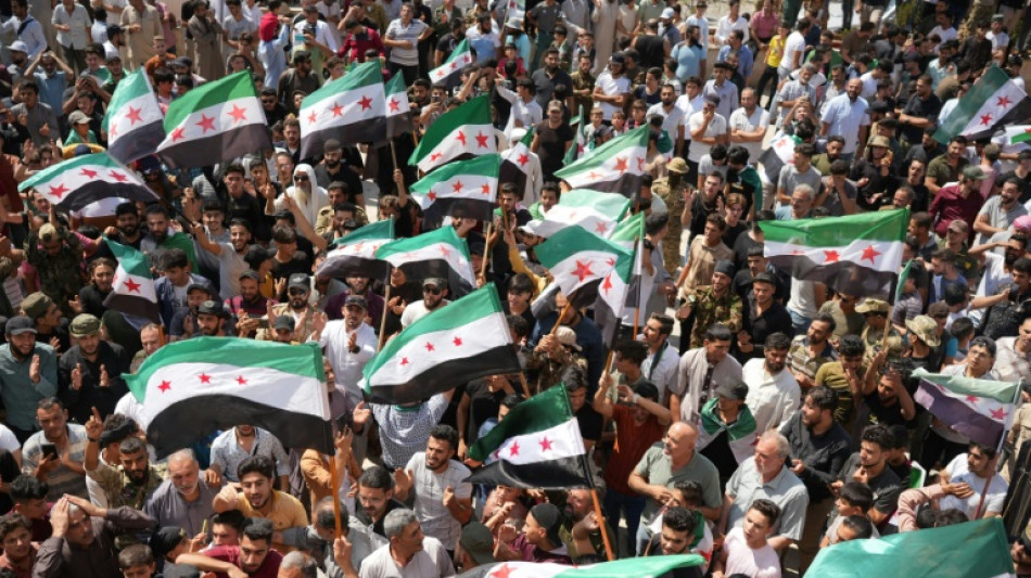 Syrie: des manifestants dans le sud r&eacute;clament la chute du r&eacute;gime 