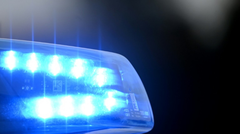 Nordrhein-Westfalen: Unbekannte stehlen mehrere hundert Fernseher aus Lastwagen