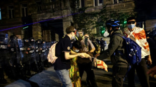 G&eacute;orgie : la police utilise du gaz lacrymog&egrave;ne et des balles en caoutchouc contre des manifestants (AFP) 