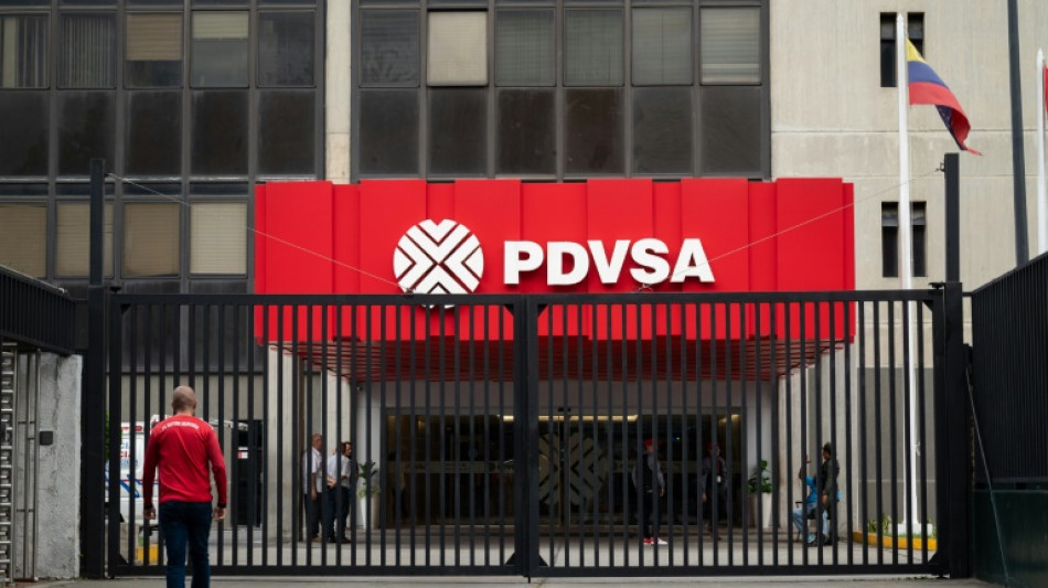 EUA autoriza transa&ccedil;&otilde;es entre quatro companhias e petrol&iacute;fera venezuelana