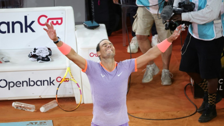 Nadal se venga de De Miñaur y avanza a tercera ronda en Madrid