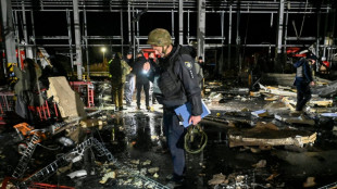 Un bombardeo ruso deja seis muertos en un dep&oacute;sito del correo ucraniano