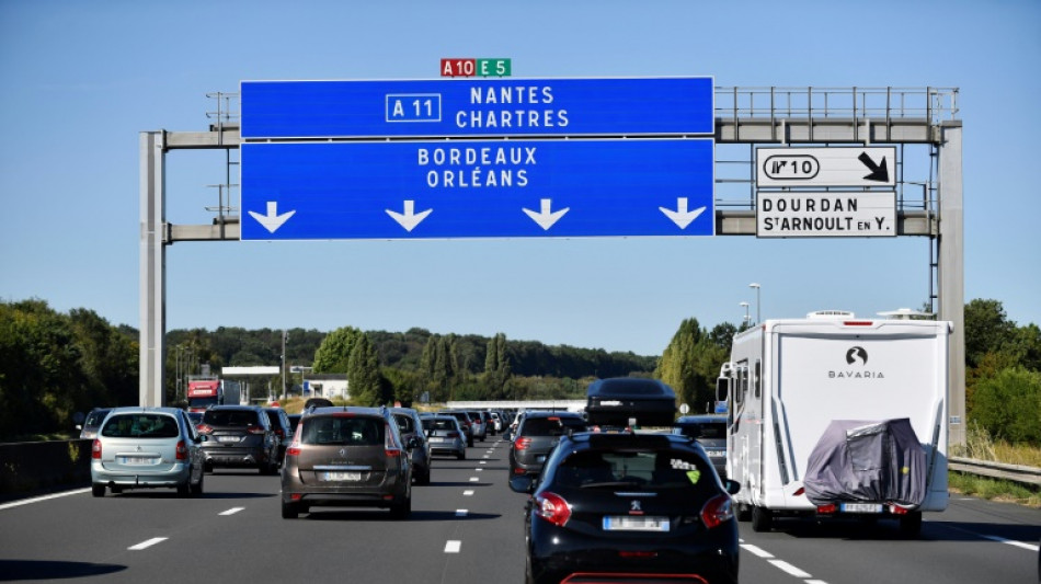 La France va tester la recharge de voitures &eacute;lectriques en roulant sur autoroute