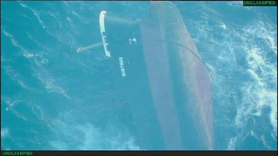 Ataque contra navio na costa do I&ecirc;men deixa 3 mortos, segundo tripula&ccedil;&atilde;o