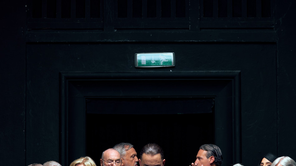 Ernia annuncia il nuovo album Per soldi e per amore