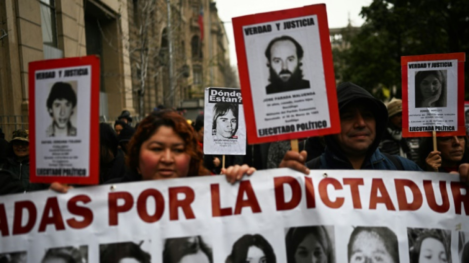 Marcha em memória das vítimas da ditadura no Chile termina em confrontos