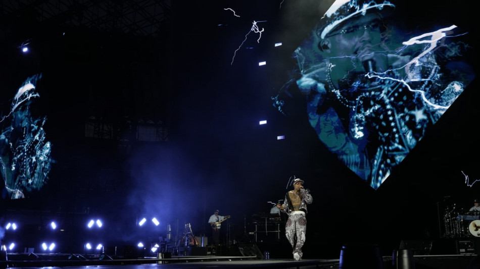 Geolier fa impazzire il Maradona con la leggenda dell'hip hop 50 cent