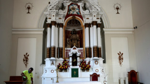 El gobierno de Nicaragua excarcela a 12 sacerdotes y los env&iacute;a al Vaticano