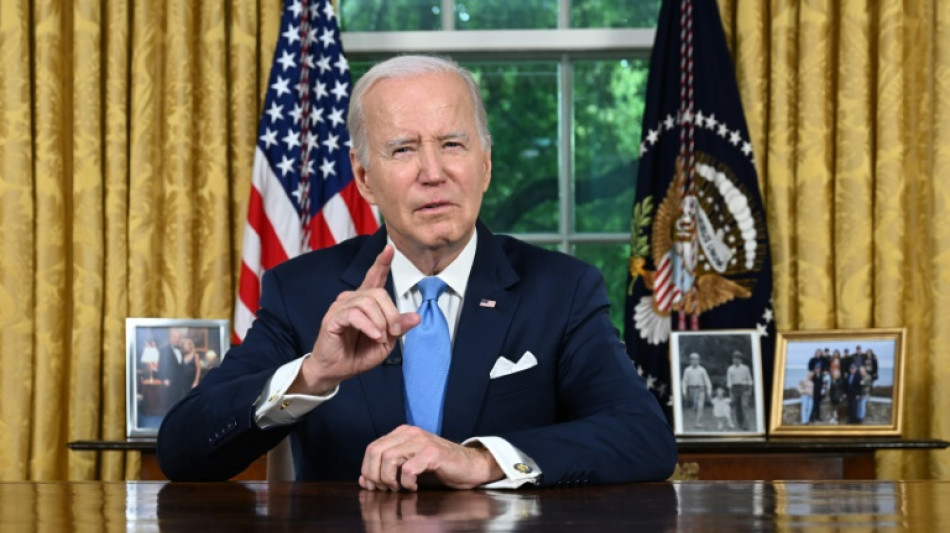 Biden se f&eacute;licite d'avoir &eacute;vit&eacute; un "catastrophique" d&eacute;faut de paiement am&eacute;ricain
