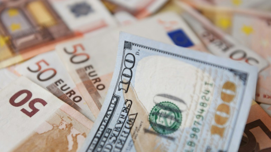 L'euro au plus bas en 20 ans face au dollar, plomb&eacute; par le gaz europ&eacute;en