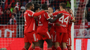 Olise und Karl brillieren: Bayern drehen Spiel gegen Freiburg