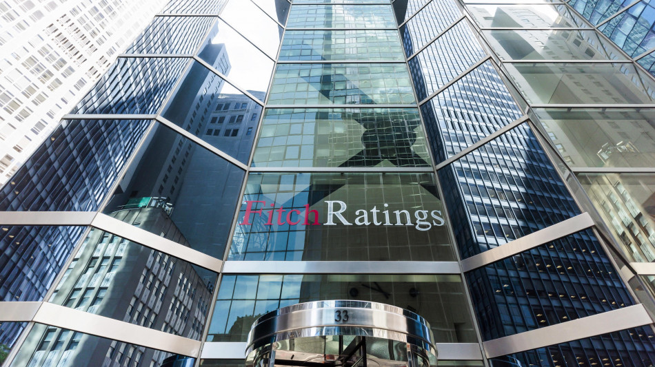 Fitch, con dazi aumento significativo rischi recessione Usa