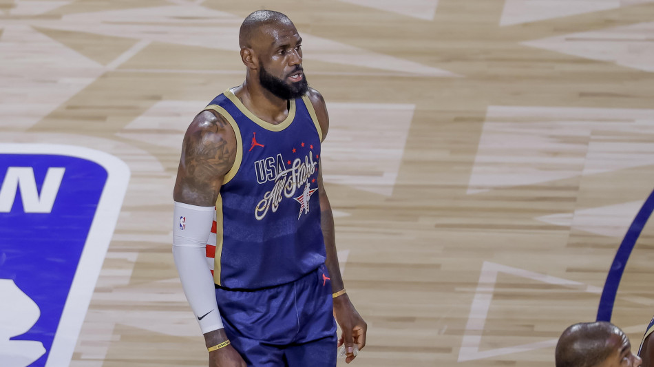 Nba: Boston passa in casa dei Lakers, LeBron James supera i 43mila punti