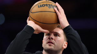 Basket: i Lakers vincono ma Doncic va ko, sconfitte per Detroit e Houston
