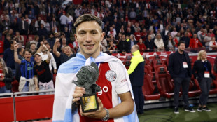 Foot: Manchester United acquiert le d&eacute;fenseur Lisandro Martinez pour 57 M EUR