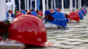 Cade dal ponteggio, operaio 55enne muore nell'Aquilano