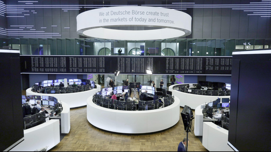Borsa: l'Europa prosegue cauta dopo la Bce, Milano +0,34%