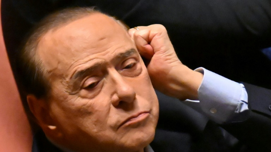 Morreu aos 86 anos o pol&ecirc;mico ex-premier italiano Silvio Berlusconi