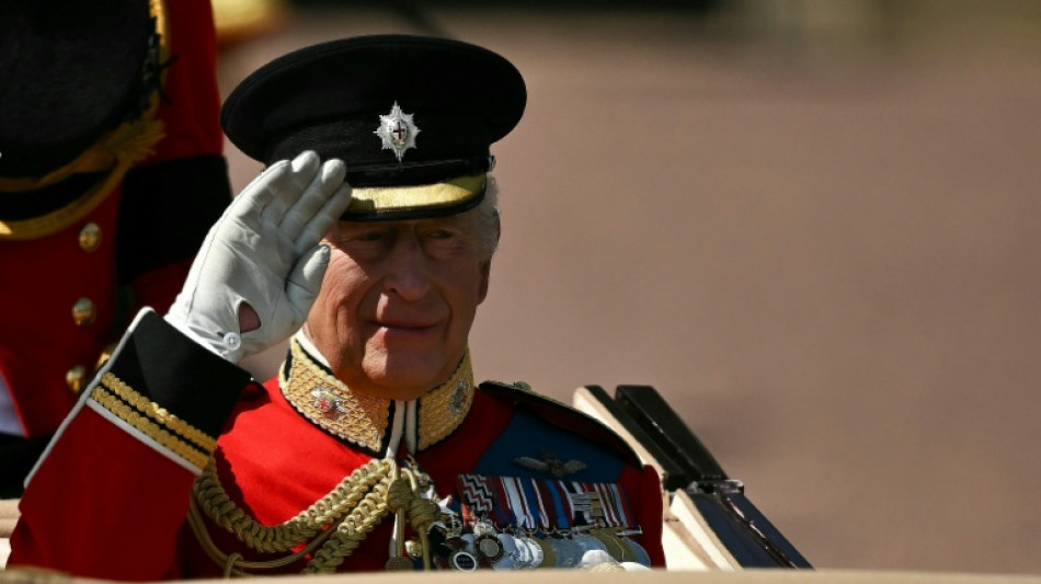 A Londres, la parade d'anniversaire du roi rend hommage aux victimes du crash du vol de l'Air India