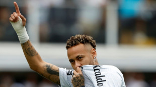 Fifa pro&iacute;be Santos de fazer novas contrata&ccedil;&otilde;es