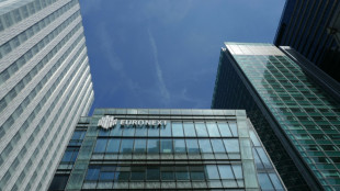 La Bourse de Paris recule, entre résultats et guerre commerciale