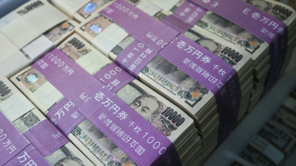 Asian stocks unable to track Wall St higher, yen holds at 40-year low