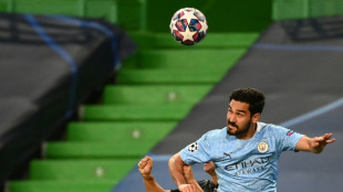 Fußballspieler Ilkay Gündogan wird mit Mevlüde-Genç-Medaille ausgezeichnet