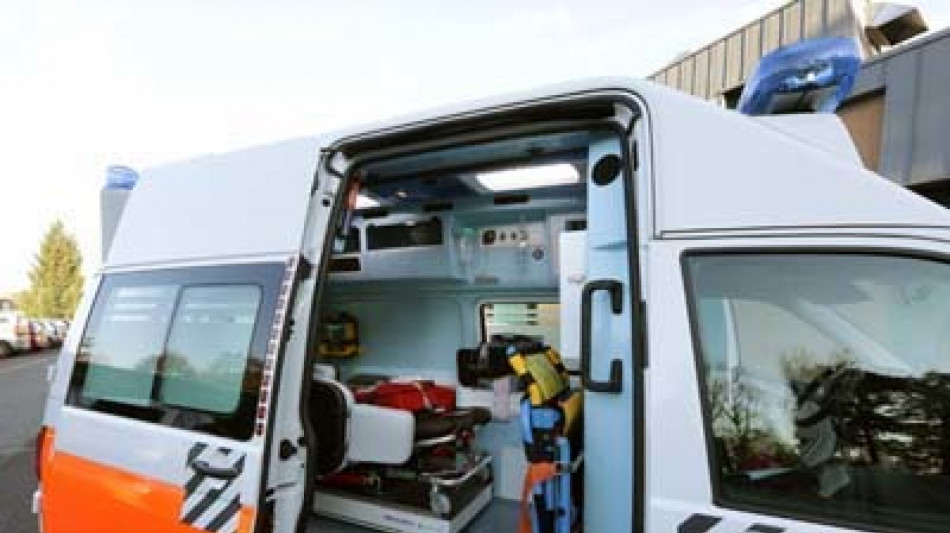 Bimbo di 10 anni cade dal terrazzo giocando, &egrave; grave