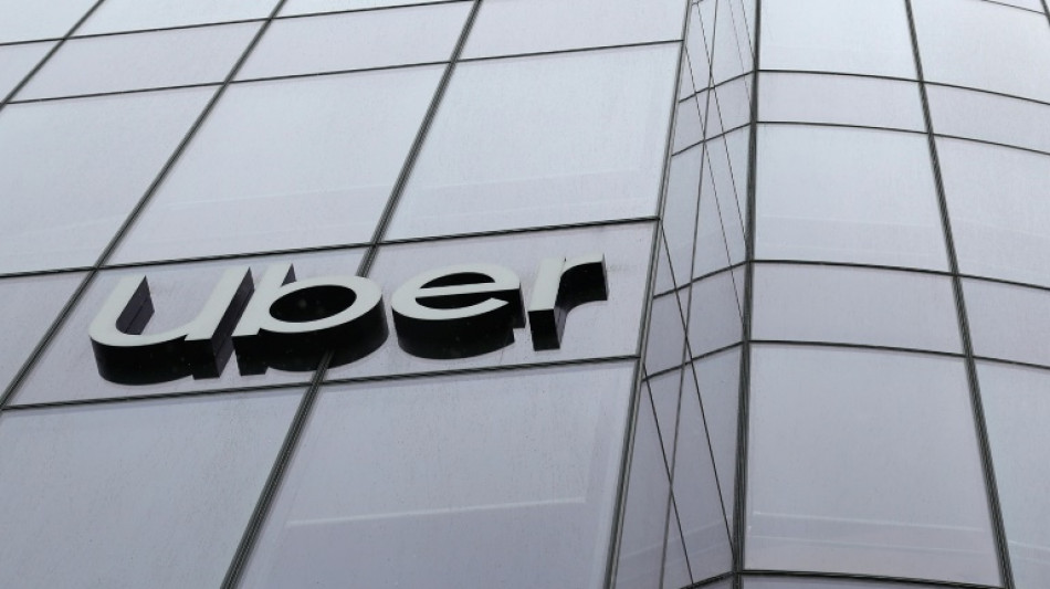 Holanda multa Uber em 290 milh&otilde;es de euros por transferir dados de motoristas