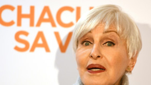 Cantora francesa Nicole Croisille morre aos 88 anos