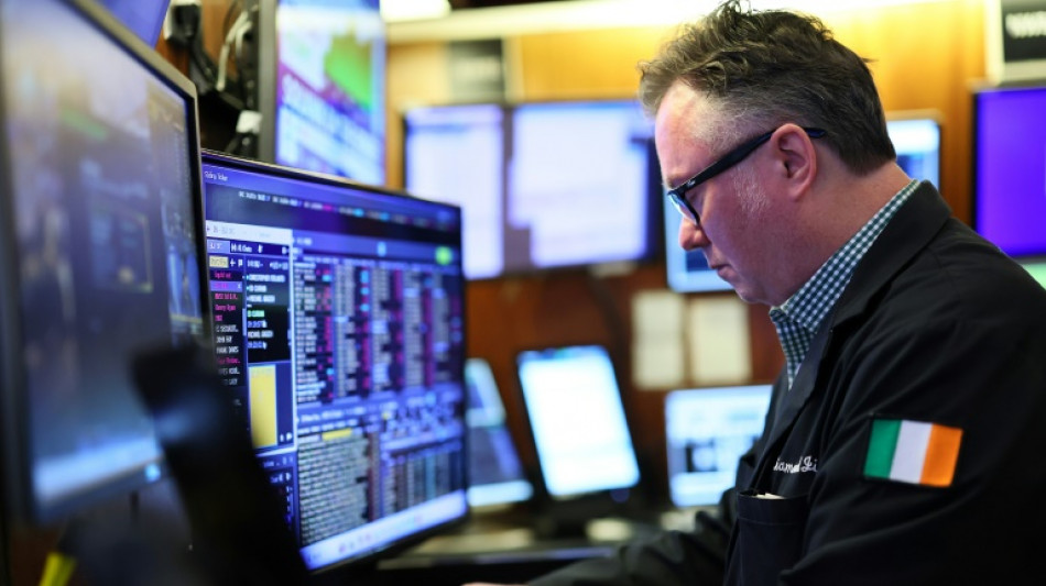 Obligations et actions, dollar, les valeurs américaines chutent à l'unisson, une rareté