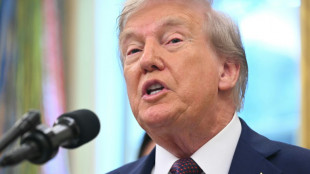 Trump rechaza rumores sobre su salud como "noticias falsas"