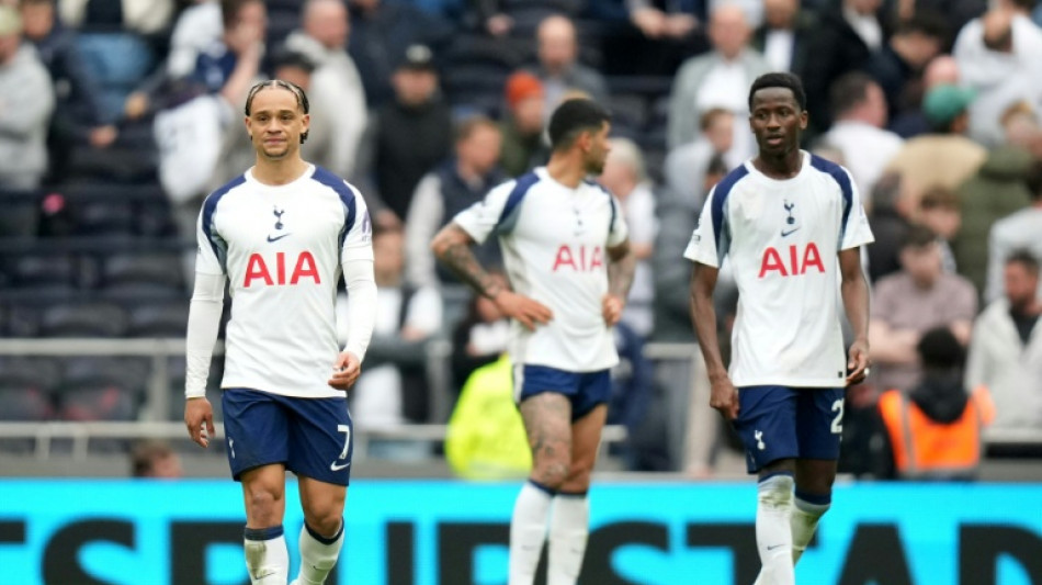 Aston Villa vence West Ham e se consolida no G4; Tottenham segue em queda livre