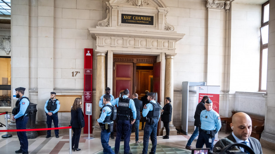 Corte d'appello di Parigi decide oggi su scarcerazione Sarkozy
