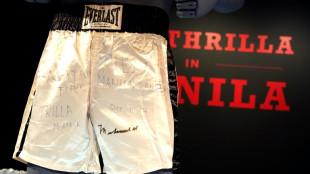 Cal&ccedil;&atilde;o que Ali usou na lend&aacute;ria luta contra Frazier nas Filipinas vai &agrave; leil&atilde;o