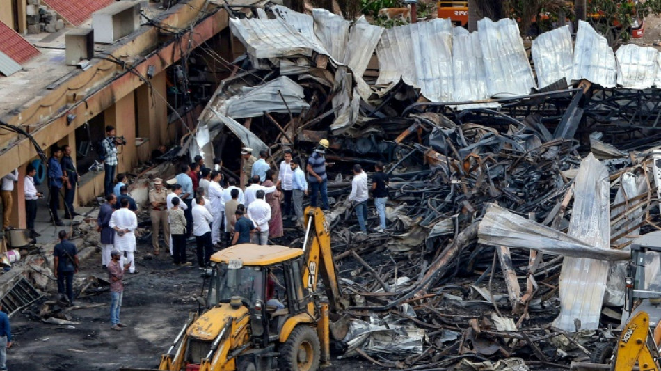 Inc&ecirc;ndios em parque e hospital pedi&aacute;trico deixam dezenas de mortos na &Iacute;ndia