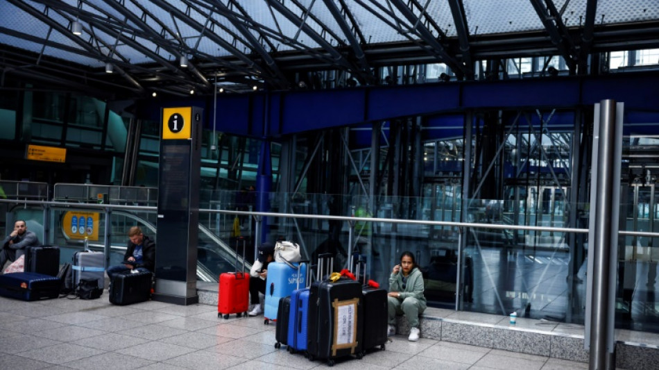 Stromausfall: Schlie&szlig;ung von Londoner Flughafen zieht massive St&ouml;rungen nach sich
