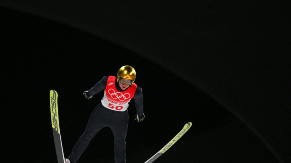 Skispringen: Geiger zur Halbzeit nur auf Rang 21 - Kobayashi f&uuml;hrt