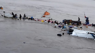 Doce muertos y decenas de desaparecidos por un deslave en un puerto de Perú