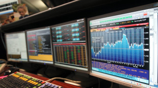 Borsa: Milano riduce il rialzo (+0,7%), corre Banca Generali