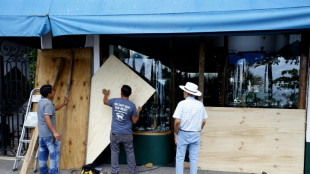 Lidia golpea M&eacute;xico como "extremadamente peligroso" hurac&aacute;n