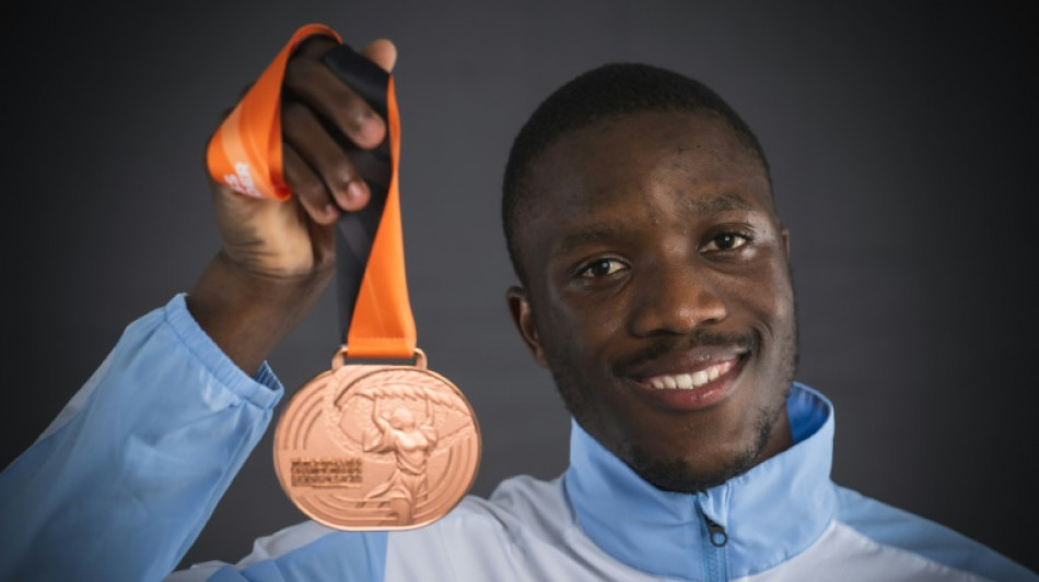 Le sprinteur Letsile Tebogo, diamant du Botswana, vise un doubl&eacute; d'or aux JO