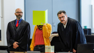 Prozess gegen mutma&szlig;liche NSU-Unterst&uuml;tzerin in Dresden: Angeklagte schweigt