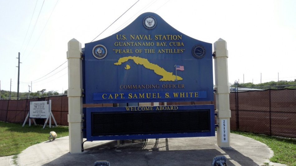 Pentagon chief visits Guantanamo, warns Cuba against threatening US