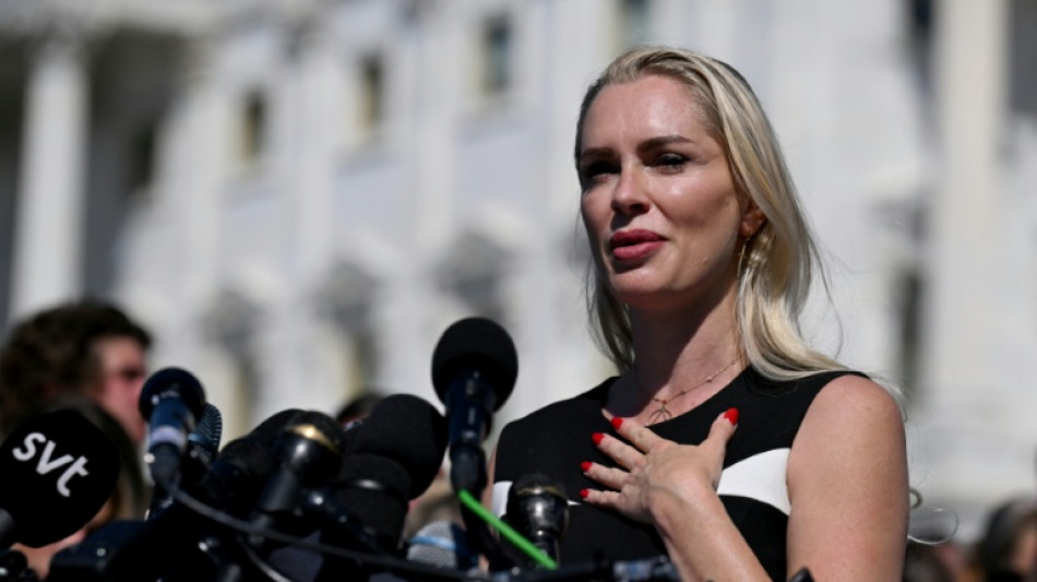 V&iacute;ctimas de Epstein compilan una lista de abusadores sexuales