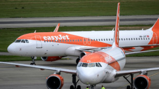 EasyJet profits nosedive on Mideast war 