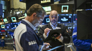 Wall Street en net recul, poursuit la dynamique entam&eacute;e la veille
