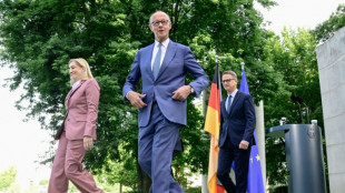 Politologe H&ouml;hne: "Kabinettsumbildung birgt Risiken"